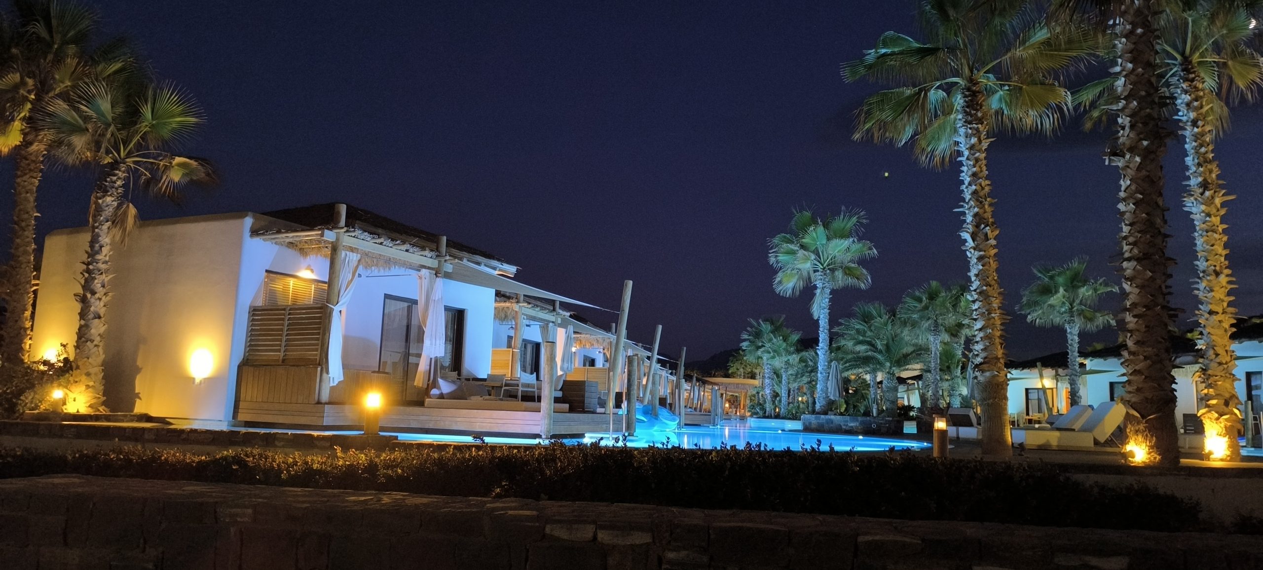 Hôtel méditerranéen de nuit